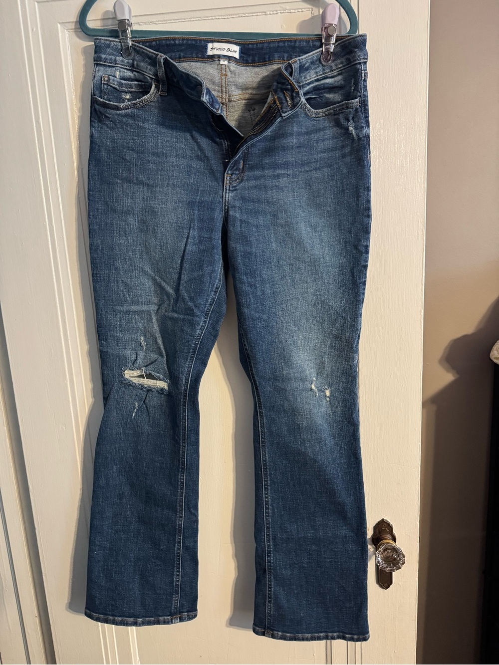 Women's Mid-Rise Boot Cut Jeans in Distressed Blue